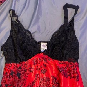 nightgown/ lingerie XL with matching robe